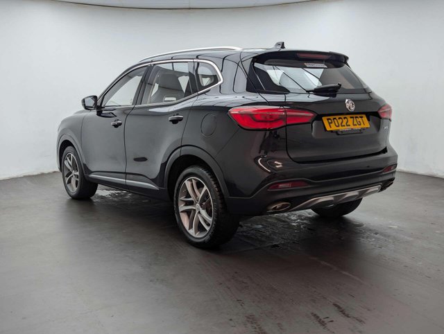 USED 2022 22 MG HS 1.5 MG HS Exclusive Semi-Auto 5dr CLICK+COLLECT / HOME DELIVERY