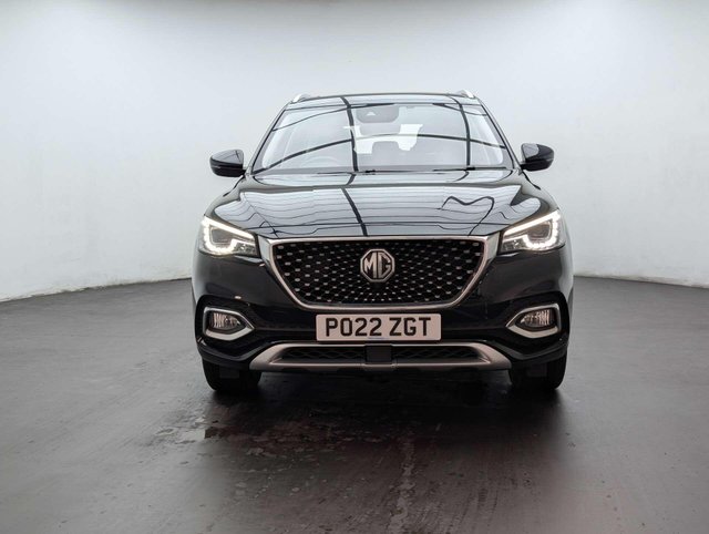 USED 2022 22 MG HS 1.5 MG HS Exclusive Semi-Auto 5dr CLICK+COLLECT / HOME DELIVERY