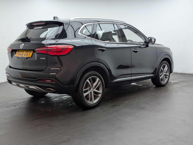 USED 2022 22 MG HS 1.5 MG HS Exclusive Semi-Auto 5dr CLICK+COLLECT / HOME DELIVERY