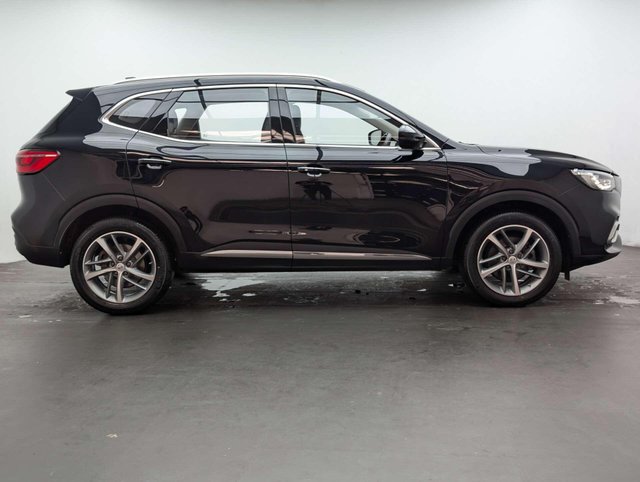 USED 2022 22 MG HS 1.5 MG HS Exclusive Semi-Auto 5dr CLICK+COLLECT / HOME DELIVERY
