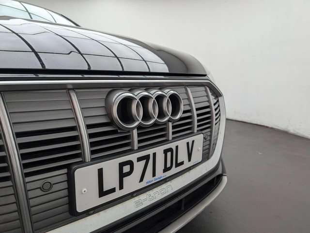 USED 2022 71 AUDI E-TRON e-tron Technik 50 Quattro 4WD 5dr CLICK+COLLECT / HOME DELIVERY