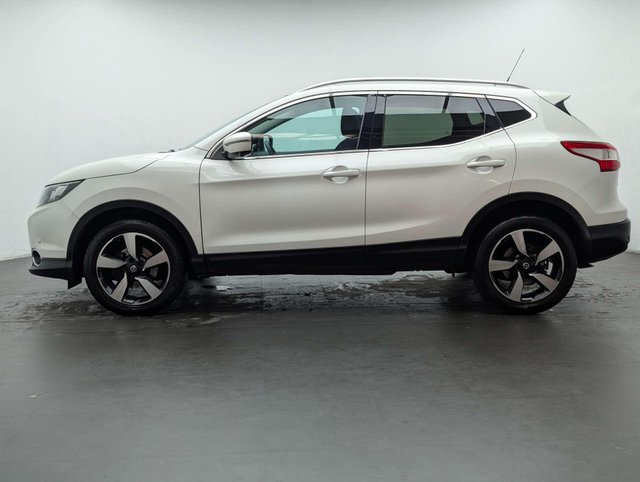 USED 2016 66 NISSAN QASHQAI 1.2 Qashqai N-Connecta DiG-T CVT 5dr CLICK+COLLECT / HOME DELIVERY