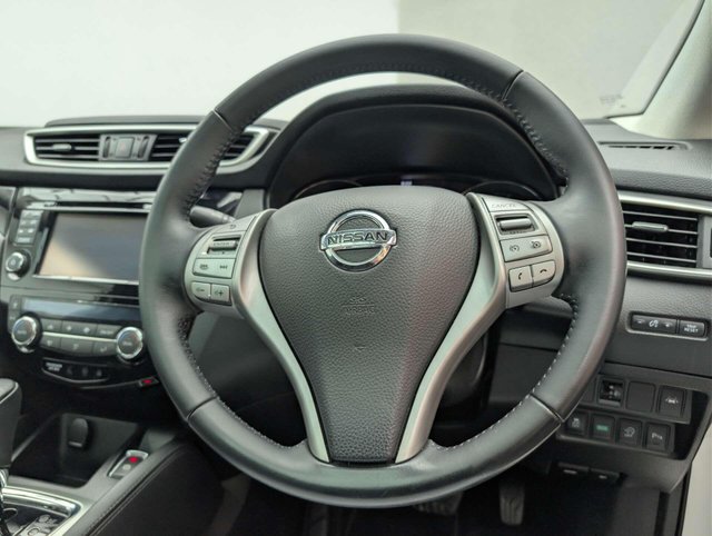 USED 2016 66 NISSAN QASHQAI 1.2 Qashqai N-Connecta DiG-T CVT 5dr CLICK+COLLECT / HOME DELIVERY
