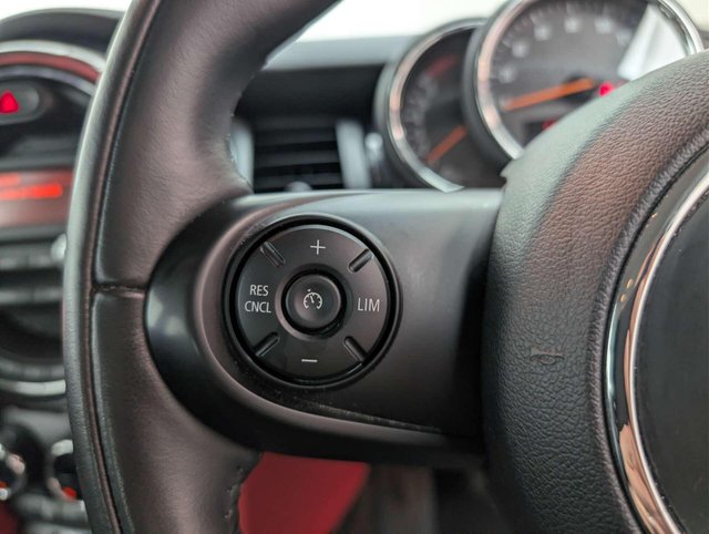 USED 2017 67 MINI HATCH 1.5 Cooper 5dr CLICK+COLLECT / HOME DELIVERY