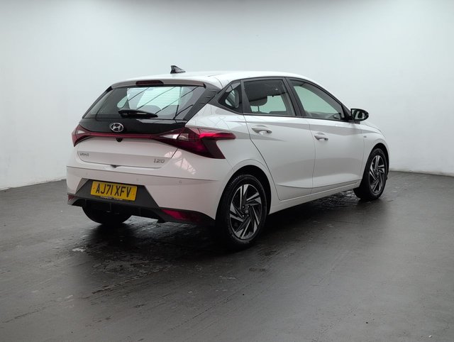 USED 2022 71 HYUNDAI I20 1.0 i20 SE Connect MHEV TGDi Auto 5dr CLICK+COLLECT / HOME DELIVERY