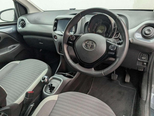 USED 2020 20 TOYOTA AYGO 1.0 Aygo X-Trend VVT-i CVT 5dr CLICK+COLLECT / HOME DELIVERY