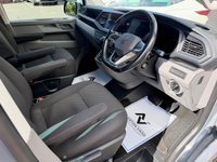 USED 2020 04 VOLKSWAGEN TRANSPORTER 2.0 TDI T30 H-LINE  KOMBI DAY VAN 5dr Diesel DSG FWD SWB Euro 6 (s/s)  * 150 Bhp  * [ NO V A T ] NO V A T  [ DSG ]  FULLY INSULATED & CARPETED [ 20'' BLACK ALLOYS ]