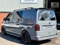 USED 2020 04 VOLKSWAGEN TRANSPORTER 2.0 TDI T30 H-LINE  KOMBI DAY VAN 5dr Diesel DSG FWD SWB Euro 6 (s/s)  * 150 Bhp  * [ NO V A T ] NO V A T  [ DSG ]  FULLY INSULATED & CARPETED [ 20'' BLACK ALLOYS ]