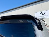 USED 2020 04 VOLKSWAGEN TRANSPORTER 2.0 TDI T30 H-LINE  KOMBI DAY VAN 5dr Diesel DSG FWD SWB Euro 6 (s/s)  * 150 Bhp  * [ NO V A T ] NO V A T  [ DSG ]  FULLY INSULATED & CARPETED [ 20'' BLACK ALLOYS ]