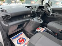 USED 2021 21 VAUXHALL COMBO 1.5 Turbo D 2300 Dynamic Panel Van 4dr Diesel Manual L2 H1 Euro 6 (100 ps) NO VAT + AIR CON + FULL DEALER HISTORY + 6 LOAD DOORS