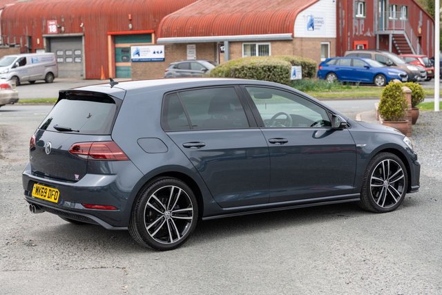 View our VOLKSWAGEN GOLF