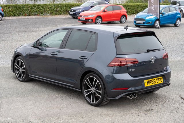 View our VOLKSWAGEN GOLF
