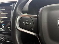 USED 2021 70 VOLVO XC40 1.5 T3 Momentum SUV 5dr Petrol Manual Euro 6 (s/s) (163 ps) 1 Former Keeper | Black Pack