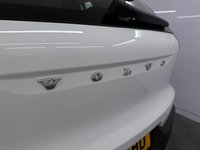 USED 2021 70 VOLVO XC40 1.5 T3 Momentum SUV 5dr Petrol Manual Euro 6 (s/s) (163 ps) 1 Former Keeper | Black Pack