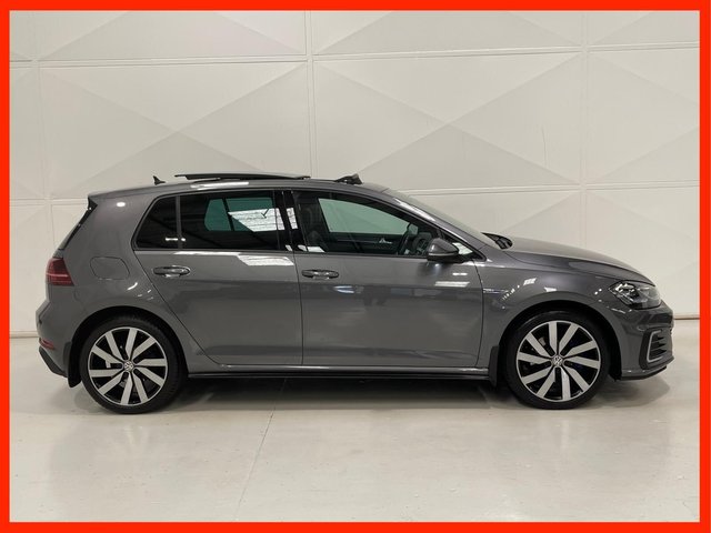 View our VOLKSWAGEN GOLF