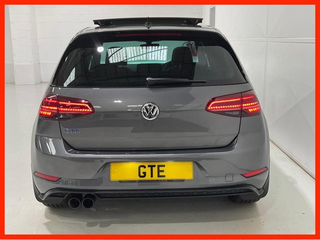 View our VOLKSWAGEN GOLF