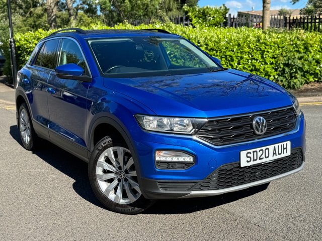 View our Volkswagen T-Roc 1.6 TDI SE SUV 5dr Diesel Manual Euro 6 (s/s) (115 ps)