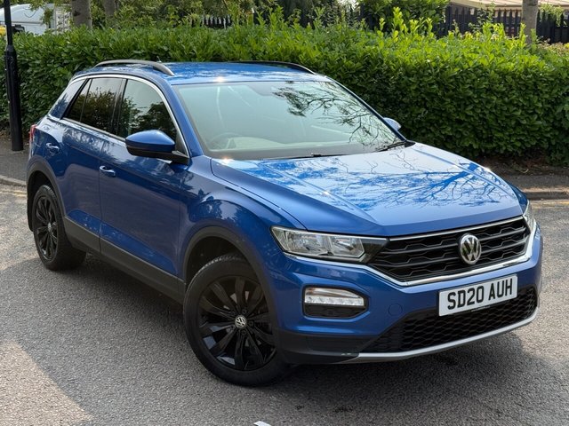 View our Volkswagen T-Roc 1.6 TDI SE SUV 5dr Diesel Manual Euro 6 (s/s) (115 ps)