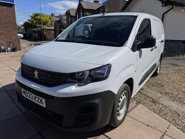View our Peugeot Partner 1.5 BlueHDi 950 Professional Premium + Long Panel Van 6dr Diesel Manual LWB Euro 6 (s/s) (100 bhp)