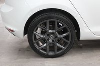 USED 2015 15 VOLKSWAGEN GOLF 1.6 TDI BlueMotion Tech Match Hatchback 5dr Diesel DSG Euro 5 (s/s) (105 ps) BLUETOOTH - CRUISE CONTROL
