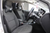USED 2015 15 VOLKSWAGEN GOLF 1.6 TDI BlueMotion Tech Match Hatchback 5dr Diesel DSG Euro 5 (s/s) (105 ps) BLUETOOTH - CRUISE CONTROL