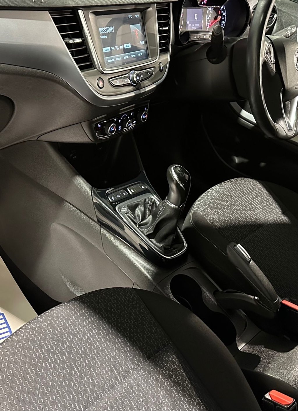 USED 2018 68 VAUXHALL CROSSLAND X 1.6 Turbo D ecoTEC SE SUV 5dr Diesel Manual Euro 6 (s/s) (99 ps) 