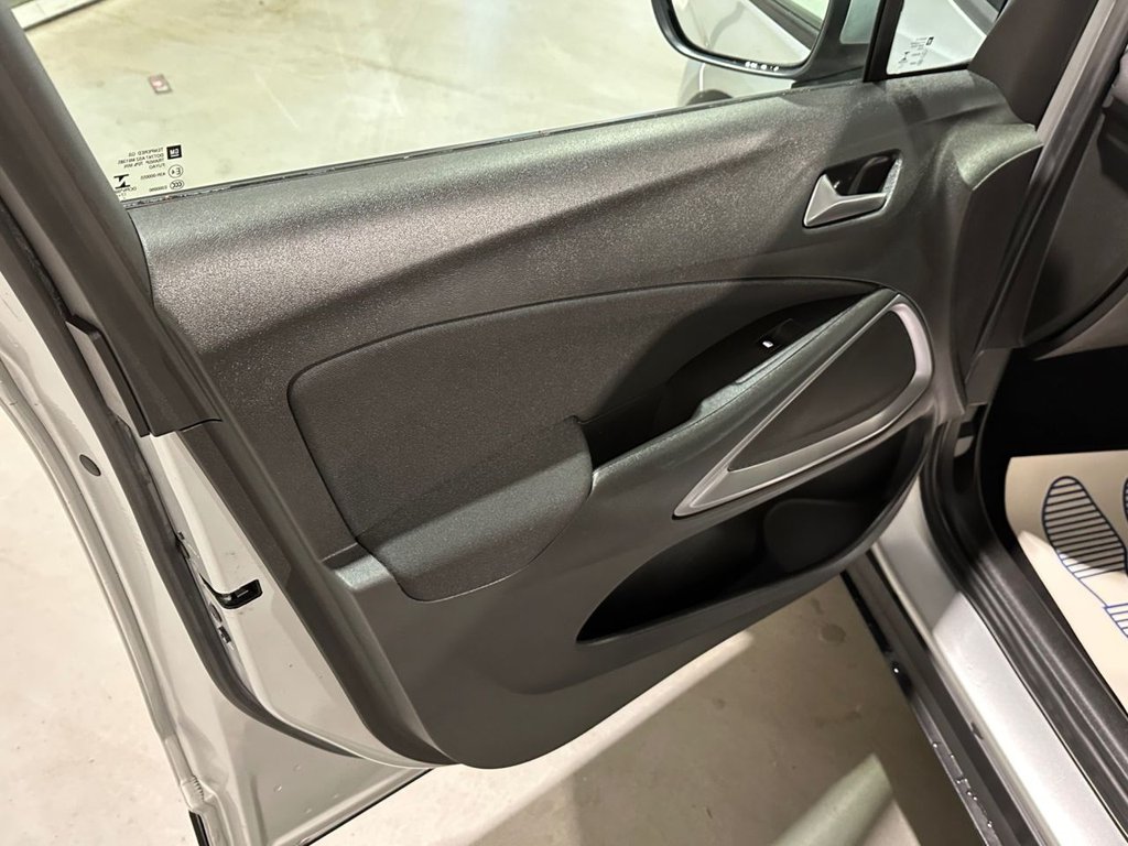 USED 2018 68 VAUXHALL CROSSLAND X 1.6 Turbo D ecoTEC SE SUV 5dr Diesel Manual Euro 6 (s/s) (99 ps) 