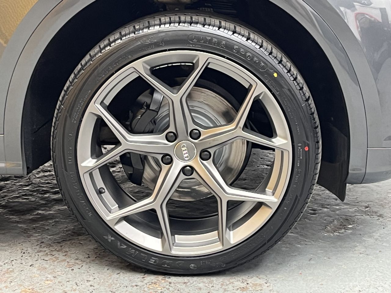 2018 AUDI Q5 S Line - vehicle photo 7 for sale on PureCar