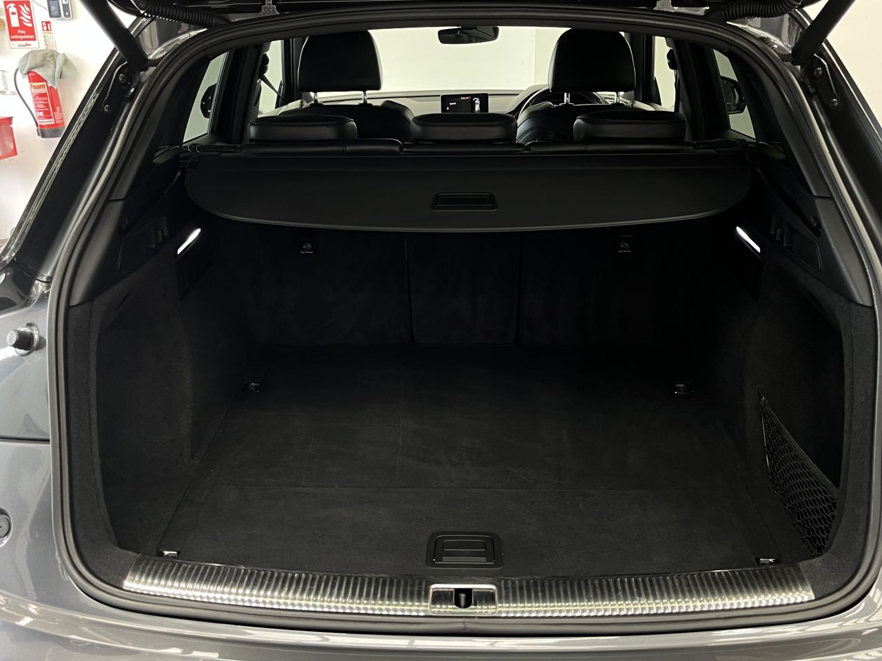 2018 AUDI Q5 S Line - vehicle photo 11 for sale on PureCar