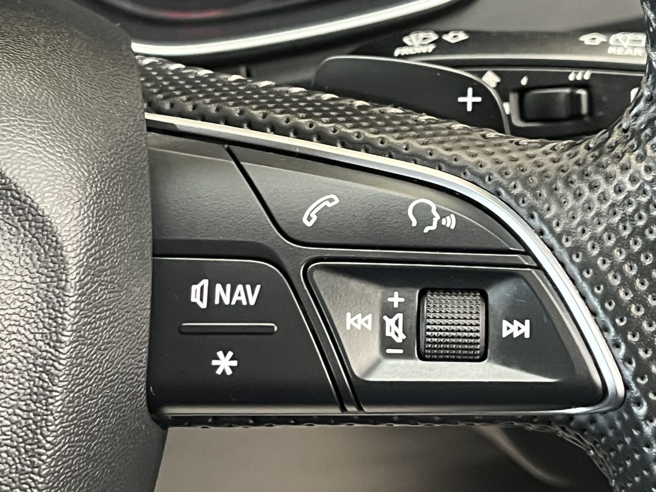 2018 AUDI Q5 S Line - vehicle photo 23 for sale on PureCar