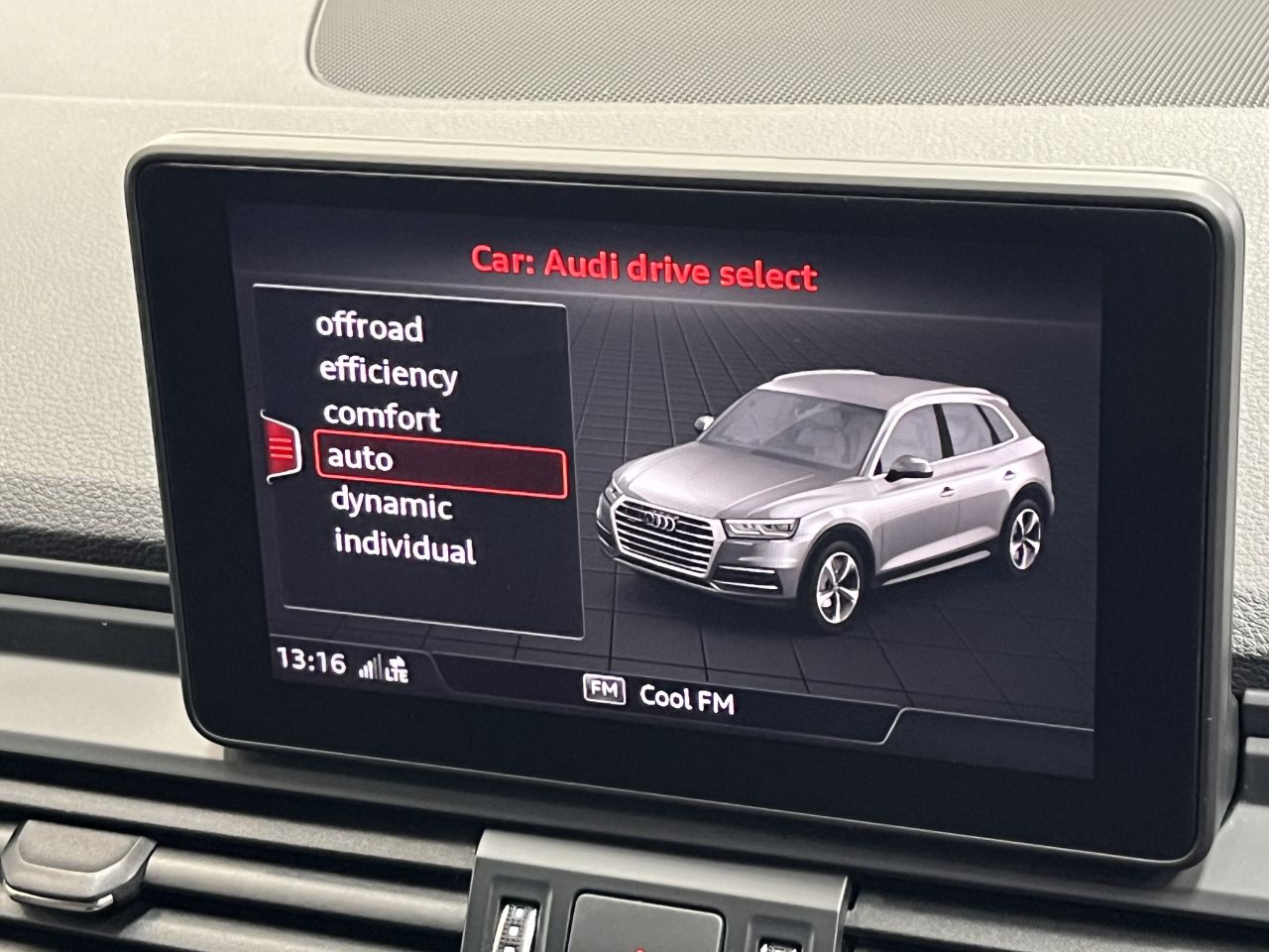 2018 AUDI Q5 S Line - vehicle photo 45 for sale on PureCar