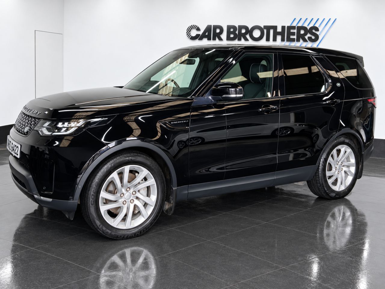 2020 LAND ROVER DISCOVERY 3.0 SD V6 HSE SUV 5dr Diesel Auto 4WD Euro 6 (s/s) (306 ps) - vehicle photo 4 for sale on PureCar