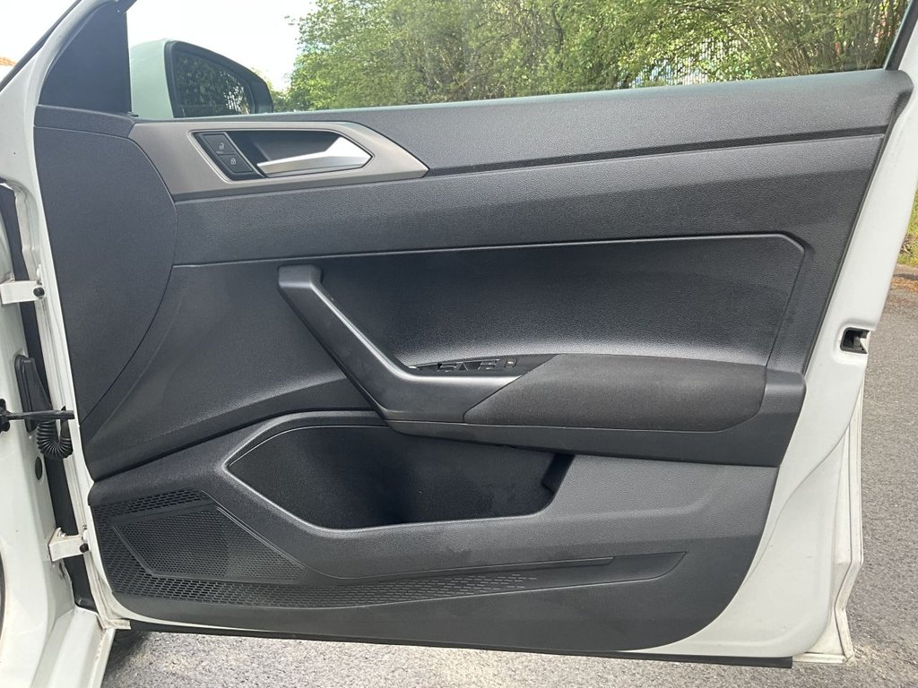 USED 2019 68 VOLKSWAGEN POLO 1.0 TSI GPF SE Hatchback 5dr Petrol Manual Euro 6 (s/s) (95 ps) Apple CarPlay, Bluetooth