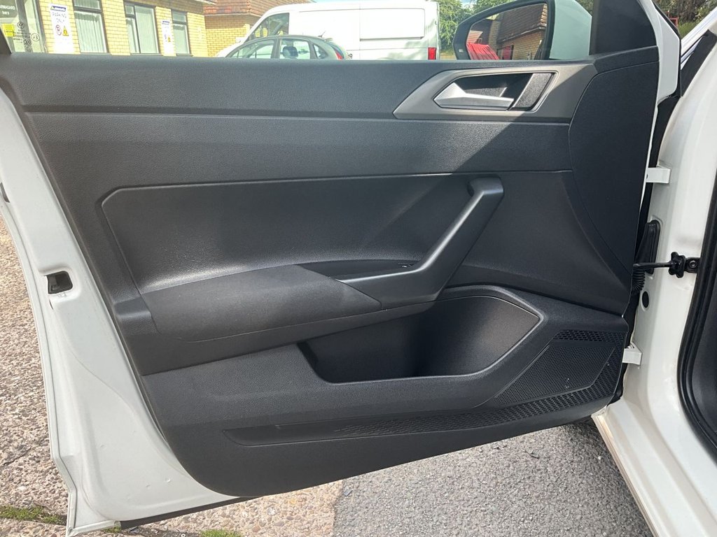 USED 2019 68 VOLKSWAGEN POLO 1.0 TSI GPF SE Hatchback 5dr Petrol Manual Euro 6 (s/s) (95 ps) Apple CarPlay, Bluetooth