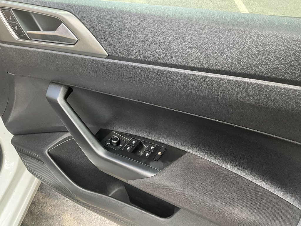 USED 2019 68 VOLKSWAGEN POLO 1.0 TSI GPF SE Hatchback 5dr Petrol Manual Euro 6 (s/s) (95 ps) Apple CarPlay, Bluetooth