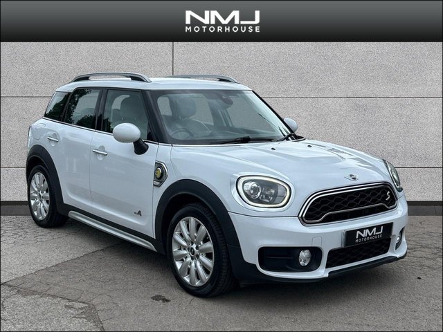 View our MINI COUNTRYMAN