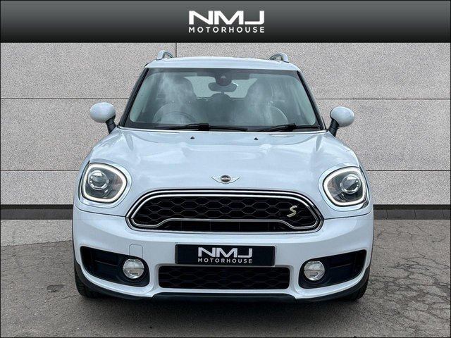 View our MINI COUNTRYMAN