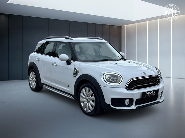 View our MINI COUNTRYMAN