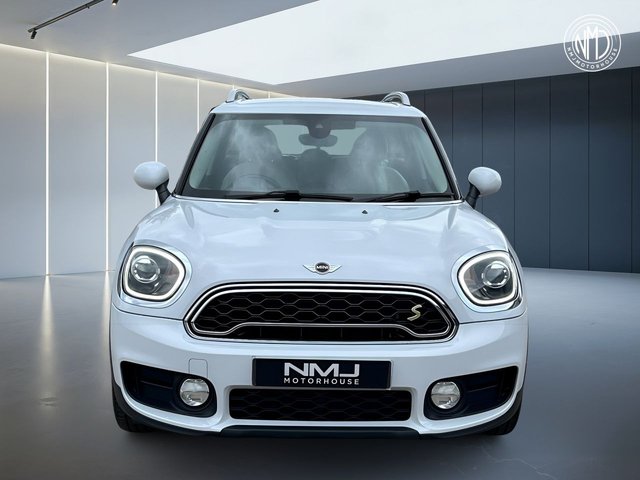 View our MINI COUNTRYMAN