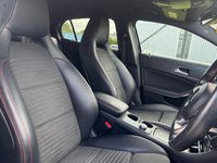 USED 2019 19 MERCEDES-BENZ GLA 2.1 GLA200d AMG Line (Executive) SUV 5dr Diesel 7G-DCT 4MATIC Euro 6 (s/s) (136 ps) REVERSE CAMERA