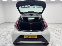 USED 2017 17 TOYOTA AYGO 1.0 VVT-i x-play Hatchback 3dr Petrol Manual Euro 6 (68 ps) Finished In White Flash, This Aygo Comes With A Reverse Camera, 2 Keys, 12 Months MOT, 3 Months Warranty. Finance And Extended Warranty Available.