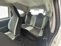 USED 2017 17 TOYOTA AYGO 1.0 VVT-i x-play Hatchback 3dr Petrol Manual Euro 6 (68 ps) Finished In White Flash, This Aygo Comes With A Reverse Camera, 2 Keys, 12 Months MOT, 3 Months Warranty. Finance And Extended Warranty Available.