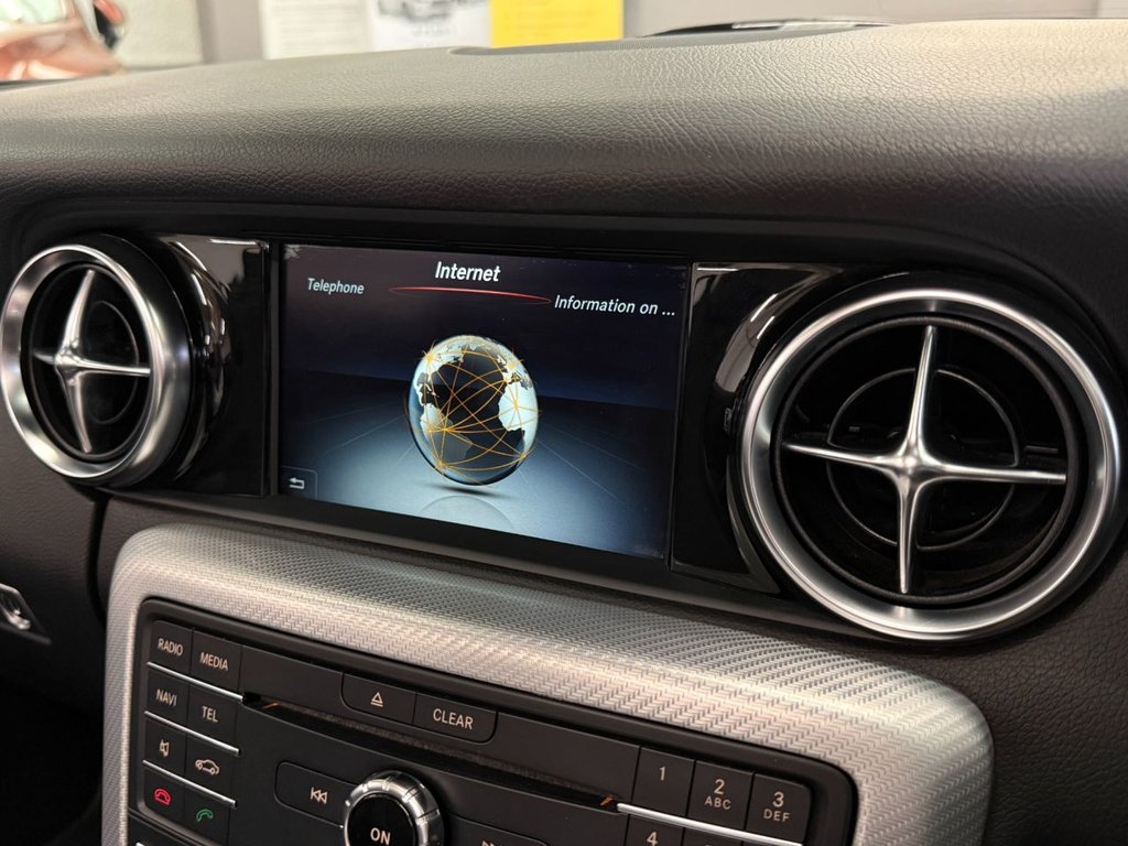 USED 2017 17 MERCEDES-BENZ SLC 2.1 SLC250d AMG Line Convertible 2dr Diesel G-Tronic Euro 6 (s/s) (204 ps) 