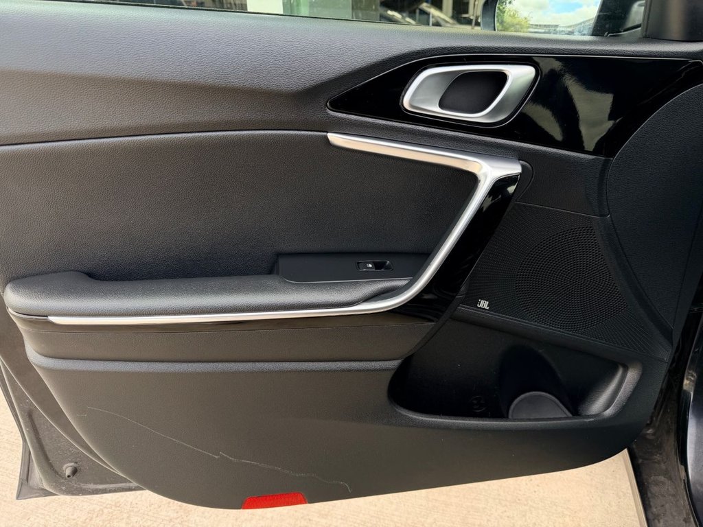 USED 2019 19 KIA CEED 1.4 T-GDi First Edition Sportswagon 5dr Petrol Manual Euro 6 (s/s) (138 bhp) 7 Services|Panoramic Roof|Camera|Heated & Cold Seats|