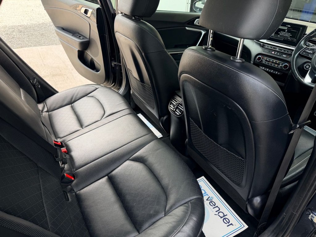 USED 2019 19 KIA CEED 1.4 T-GDi First Edition Sportswagon 5dr Petrol Manual Euro 6 (s/s) (138 bhp) 7 Services|Panoramic Roof|Camera|Heated & Cold Seats|