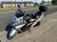 USED 2004 04 HONDA FJS 600 Silver Wing 582cc 582cc liquid-cooled parallel-twin engine. It produces about 50 horsepower, features an automatic V-Matic transmission, and offers excellent touring comfort with a top speed of around 105 mph