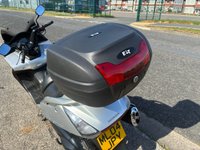 USED 2004 04 HONDA FJS 600 Silver Wing 582cc 582cc liquid-cooled parallel-twin engine. It produces about 50 horsepower, features an automatic V-Matic transmission, and offers excellent touring comfort with a top speed of around 105 mph