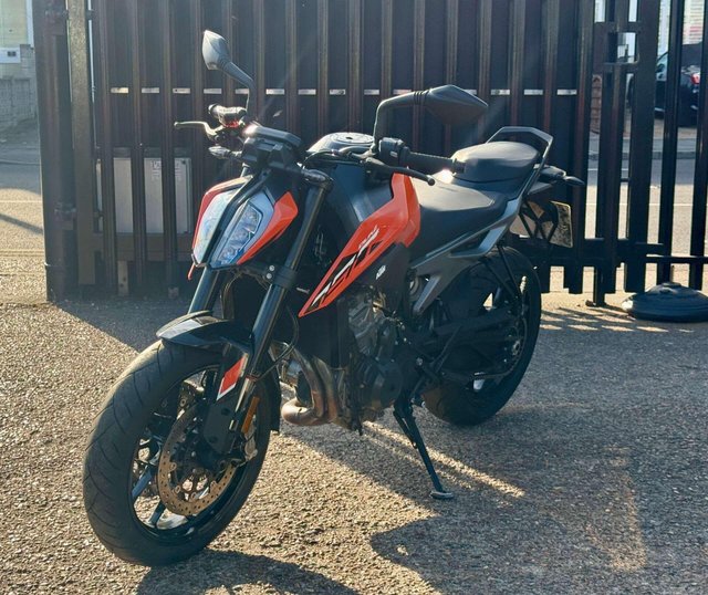 View our KTM 790 DUKE