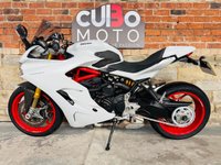 USED 2018 18 DUCATI SUPERSPORT S 937 Akrapovic Exhaust + Extras