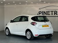 USED 2020 70 RENAULT ZOE R135 52kWh Iconic Hatchback 5dr Electric Auto (i, Rapid Charge) (134 bhp) 